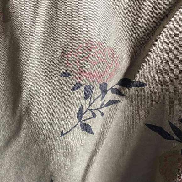 H &M Divided Floral Green Jacket - Picture 6 of 6